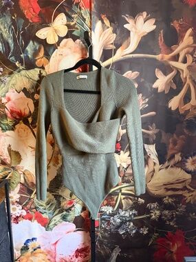 Abercrombie & Fitch Size L LuxeLoft Wrap Bodysuit in Dark Moss